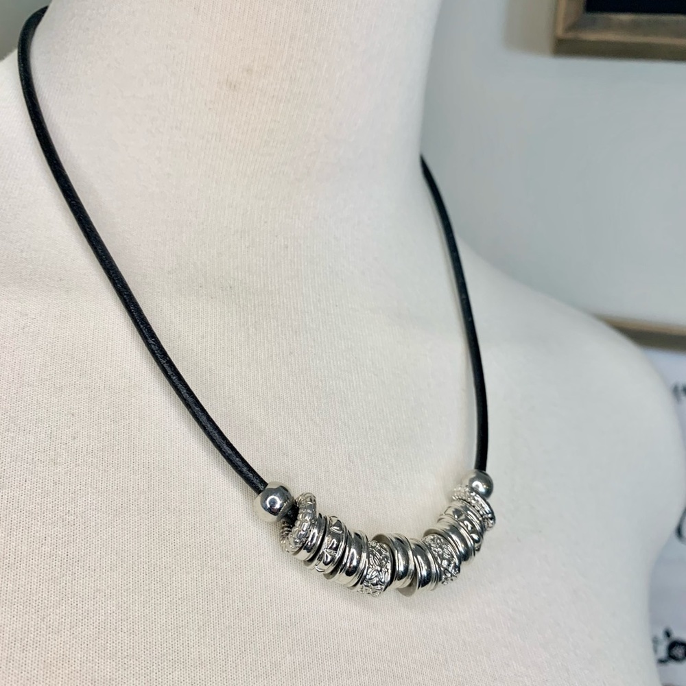 🌟Necklace- leather - pewter beads